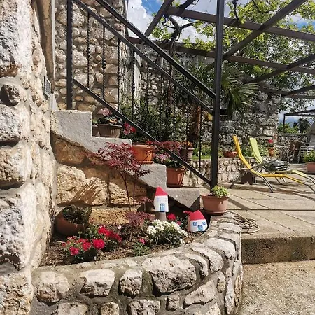 公寓 Maja 布里比尔